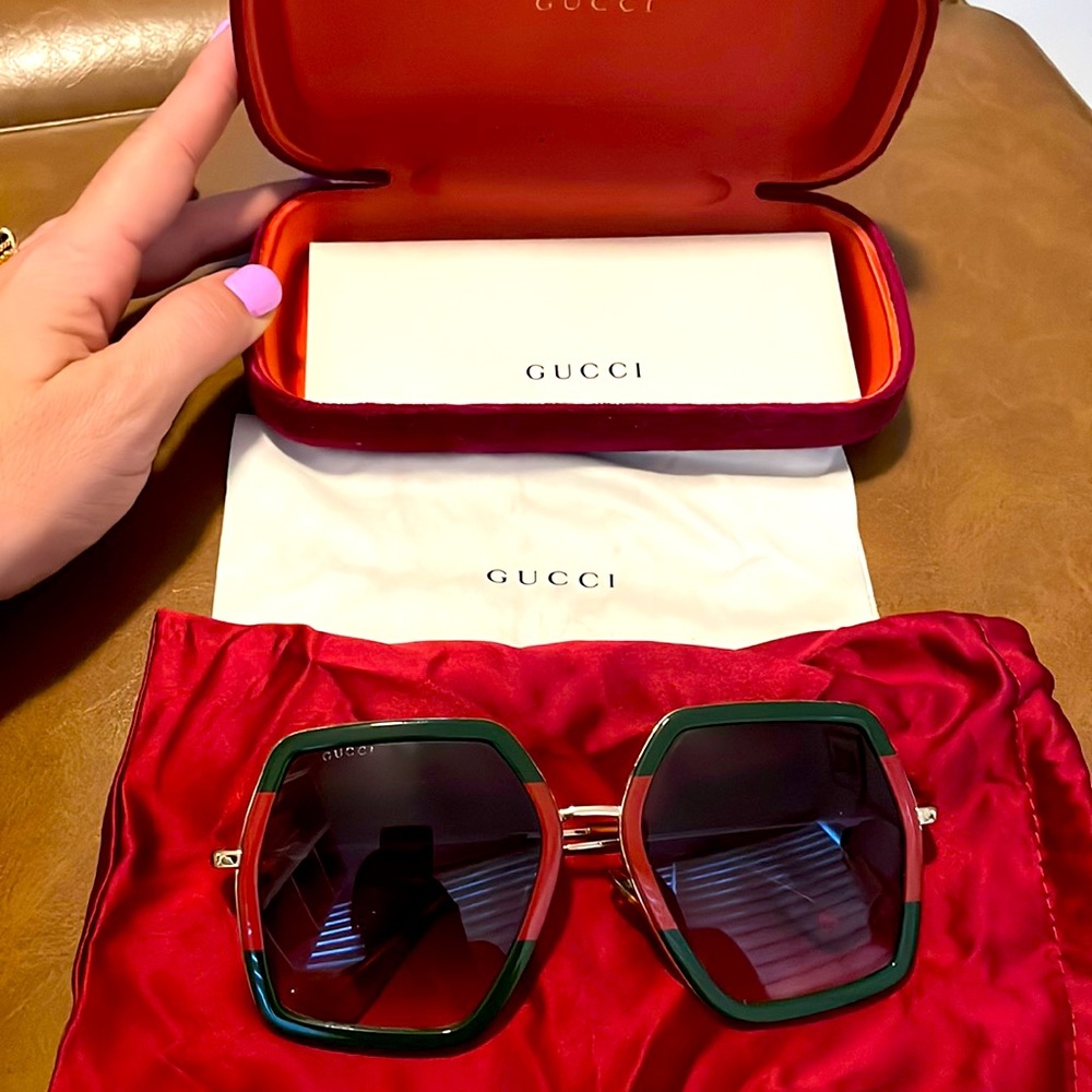 Authentic Gucci Hexagon Sunglasses Gold parts Tarnished